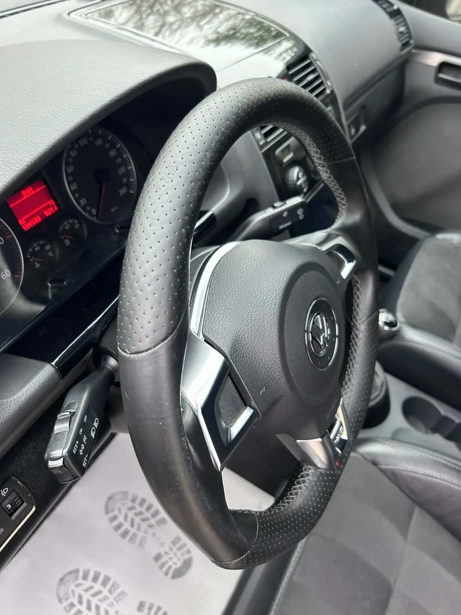 cuir volant vw après