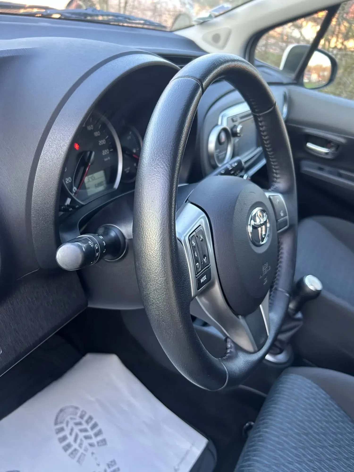 volant yaris après